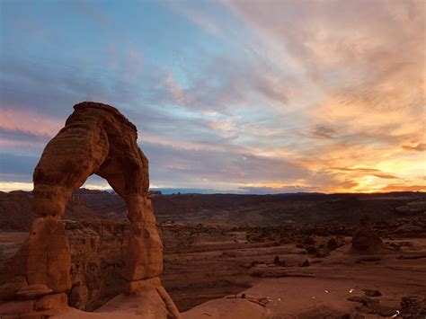 Delicate Arch At Sunset Arches National Park Ut Oc 1600 X 1200