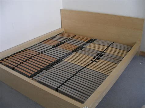 Ikea malm bettgestell hoch mit 4 schubladen 180×200 cm weiss die 4 geraumigen schubladen auf rollen sorgen fur zusatzlichen stauraum unter dem bettdurch. IKEA MALM Bett Doppelbett 180x200 Birke