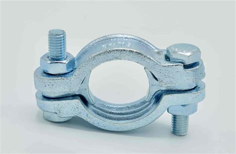 Double Bolt Hose Clamp With Saddle