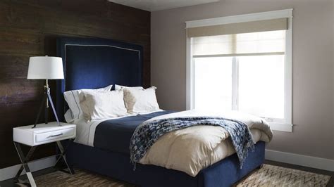 Cobalt blue decor columbuscartitleloans co. Cobalt Blue bed with nail heads | Sophisticated bedroom ...