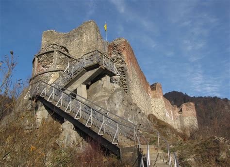 Vlad The Impaler Castle Ruins Romania Pinterest Castle Ruins