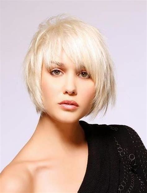 Very short and straight hairstyle for fine hair. 29 Long-Short Bob Haircuts for Fine Hair 2019-2020 ...