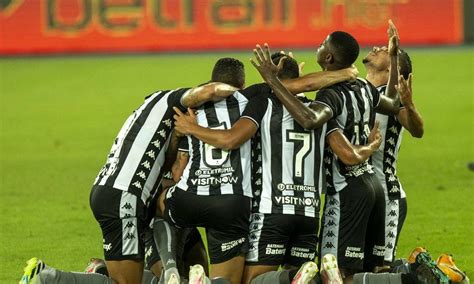 Botafogo Se Mantém Fiel A Sua Estratégia Vence A Primeira No Brasileirão E Tira Atlético Mg Da
