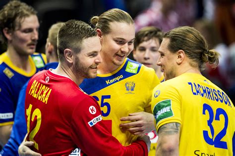 Nu hyllas handbollslandslaget runt om i sverige. Heklepinnes: Handbolls Vm Köpenhamn Tabell