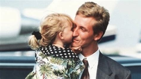 Wayne Gretzkys Daughter Paulina Grew Up To Be Stunning