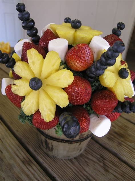 Risultati Immagini Per Valentines Day Fruit Tray Ideas Food Carving