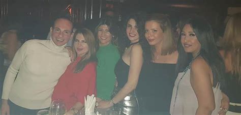 حلو و مجدد الذكاء والله يعطيك العافيه. 9 صور- مفاجأة لإيمي سالم في عيد ميلاد محمد عبد المنصف ...