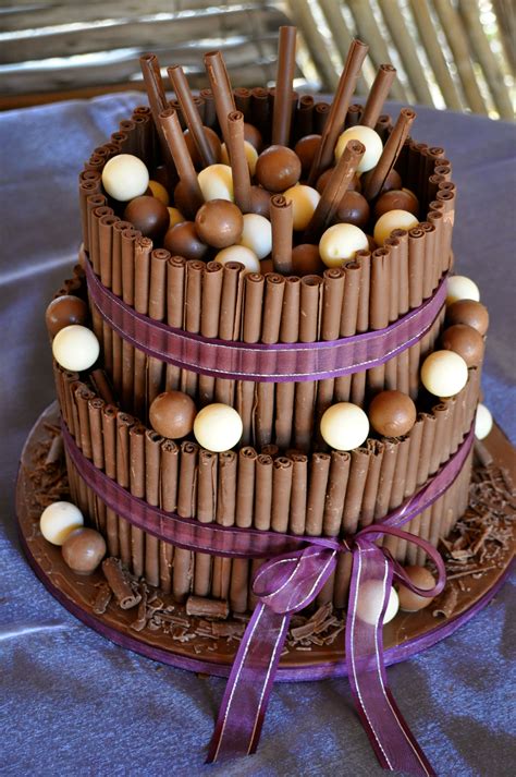 Lindt & sprüngli gmbh, süsterfeldstraße 130, 52072 aachen. 2 tier chocolate cigarillos & Lindt Lindor Wedding Cake ...