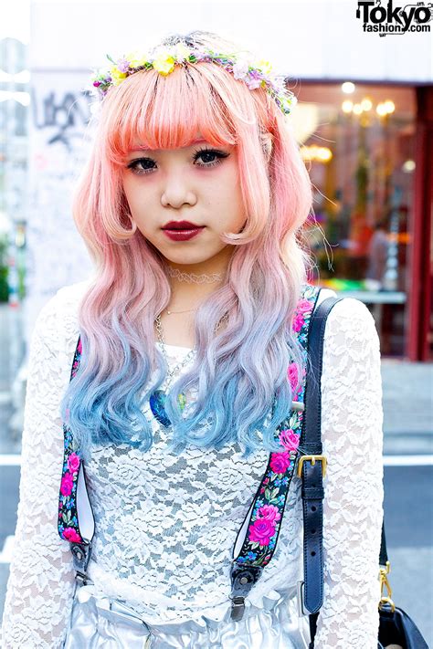 Apply the dye to your hair. Pink-Blue Dip Dye Hair, Silver Shorts & Jeffrey Campbell ...