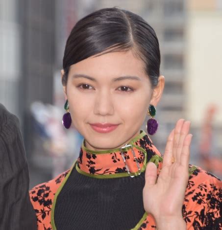 ウソから始まる恋の行方は？ キャスト：二階堂ふみ 山﨑賢人／鈴木伸之 門脇麦 横浜流星 池田エライザ 玉城ティナ 吉沢亮/菜々緒 原作：八田鮎子作「オ. 二階堂ふみの髪型・髪色集!ショートヘアからロング、金髪や ...