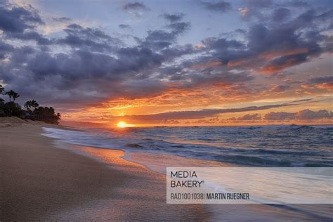 Mediabakery Photo By Radius Images Sunset And Surf On The Pacific Ocean At Sunset Beach On