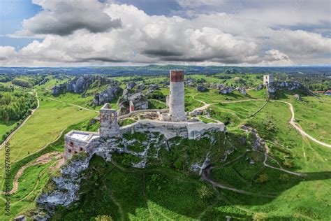 Szlak Orlich Gniazd zamek w Olsztynie koło Częstochowy w południowej