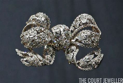 Empress Eugenies Bow Brooch The Court Jeweller