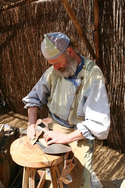 Maak een account aan om deze afbeelding te downloaden. "Middle Ages" shoemaker | Flickr - Photo Sharing!