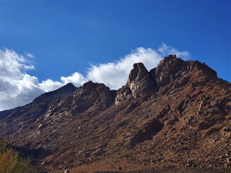 The Pinnacle Of The Mount Sinai Mount Sinai In Saudi Arabia