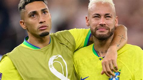 neymar après l élimination du brésil de la coupe du monde je suis détruit psychologiquement