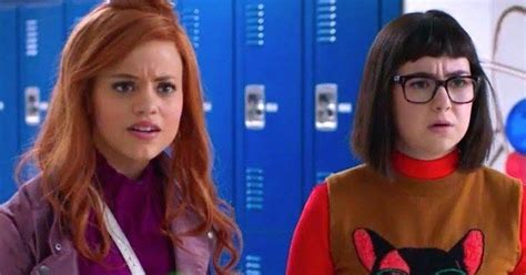 Daphne And Velma Trailer Gives Scooby Doo Girls A Spin Off