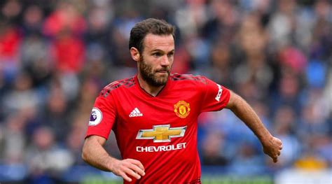 Born 28 april 1988) is a spanish professional footballer who plays as a midfielder for premier league club manchester united and the. Juan Mata praises Manchester United attackers after ...