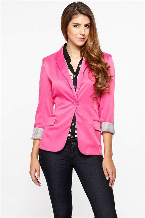Fall Is Here And You Can Look Sophisticaed In A Pretty In Pink