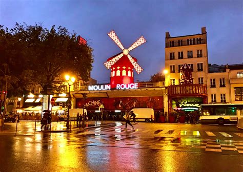 10 Fascinating Facts About The Moulin Rouge