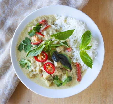 Easy, flavorful and quick weekday meal. Thai Green Curry with Chicken and Eggplant - Partial ...