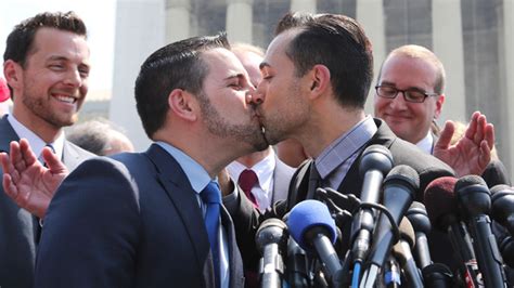 Us Supreme Court Rules Against Doma And Prop 8 In Victory For Gay