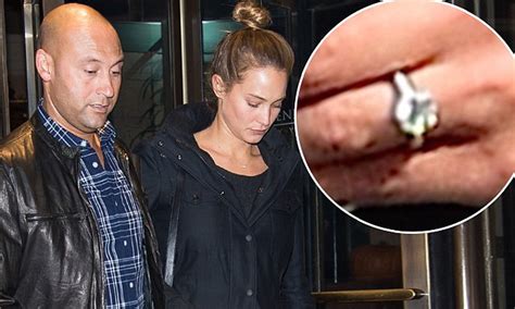 Hannah Davis Displays Her Dazzling Diamond Ring From Fiancé Derek Jeter Daily Mail Online