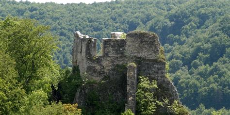 Am östlichen talrand in richtung gerhausen. Rusenschloss Blaubeuren - Alb-Donau-Kreis Tourismus