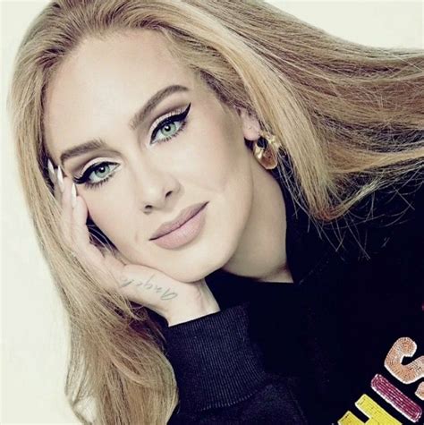 Pin By Rochelle Jackson On Loving Adele Adele Hair Adele Makeup Adele