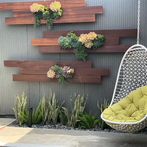Patio Garden Wall Ideas