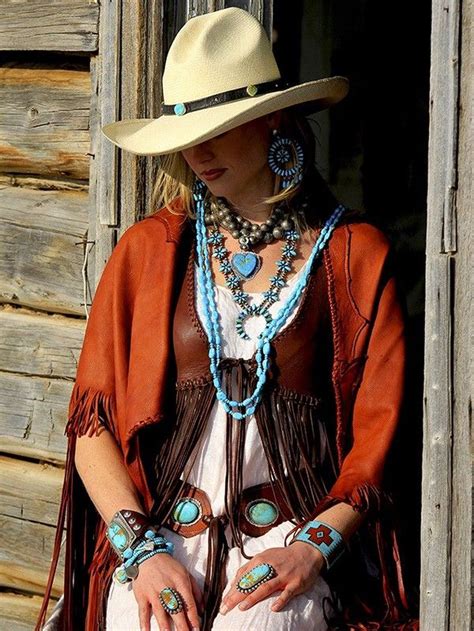38 Captivating Women Western Style Ideas That Can Inspire You Western