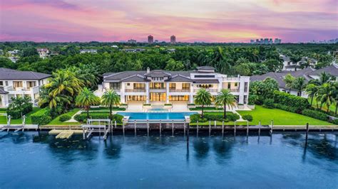 Waterfront Estate In Coral Gables Florida Sells For 22 Million