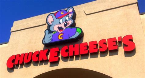 Chuck E Cheese Closes Dine In Offers In Home Birthday Packages