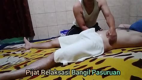 Hétero fica de pau duro durante massagem tailandesa JAV NET
