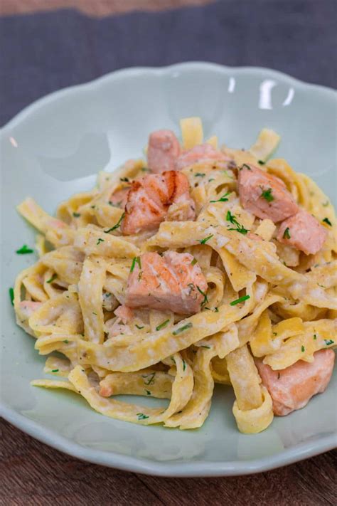 Lachs In Tomaten Sahneso E Der Italienische Pasta Klassiker Rezept My