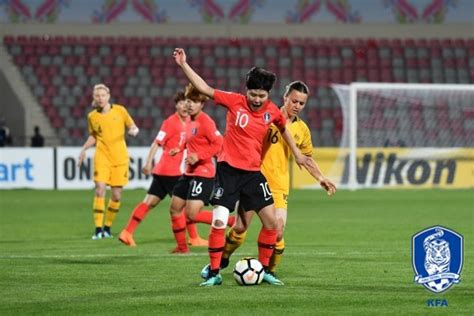 라이브 축구 점수, 경기 결과. 여자대표팀, 호주 4개국 대회 명단 확정…지소연-이민아-조소현 ...