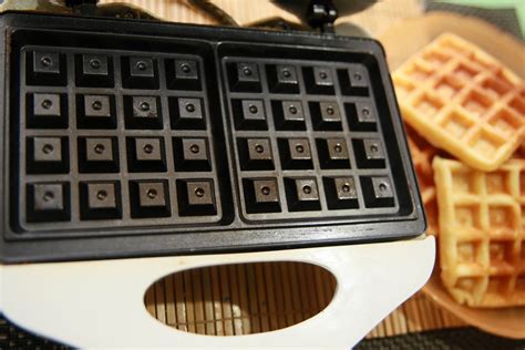 How To Use A Waffle Maker 9 Steps With Pictures WikiHow