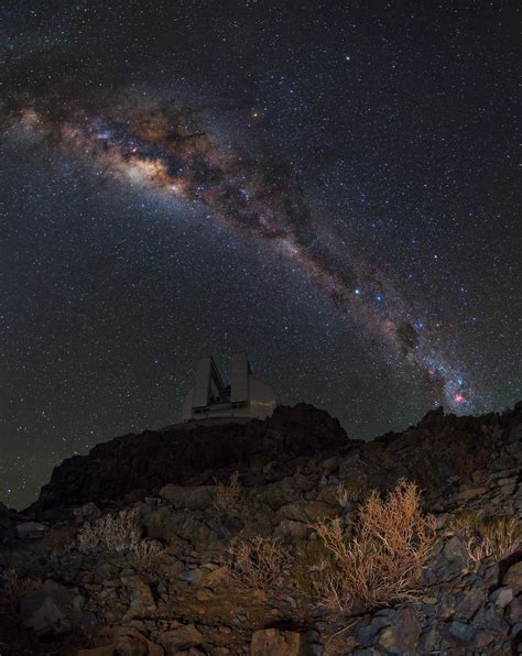 Milky Way Galaxy Seen Over La Silla Observatory Earth Blog