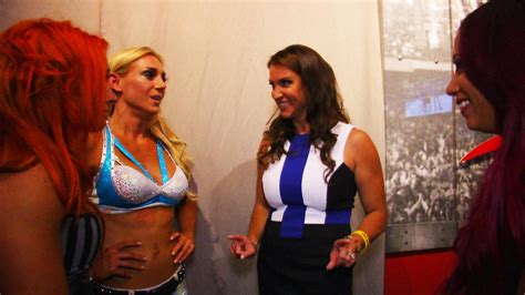 Stephanie Mcmahon Congratulates The Nxt Divas On Their Raw Debut Exclusive July 13