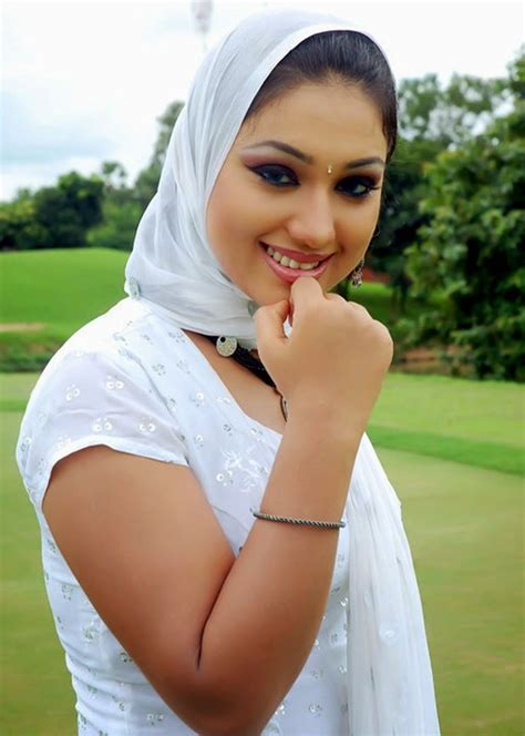 Bd Actress Apu Biswas Unseen Photo 2015