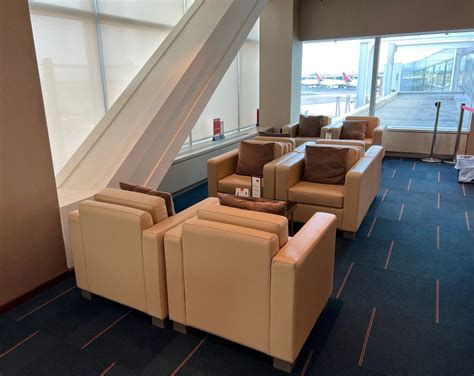 Review Emirates Lounge New York Jfk One Mile At A Time