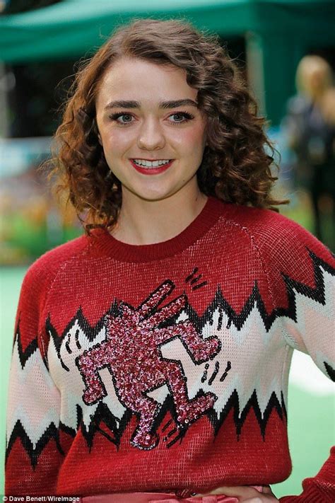 Maisie Williams Sophie Turner Lucy Hale English Actresses Actors