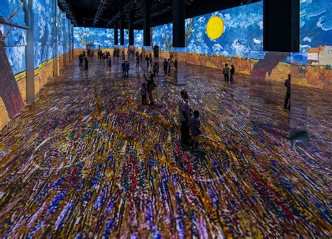 沉浸式van Gogh 为2021年为旧金山带来了预计的艺术体验日期书