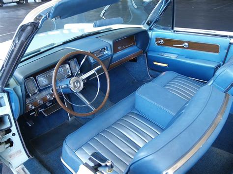 1961 Lincoln Continental 4 Door Convertible Interior 177277
