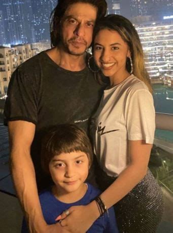 Burj khalifa is the tallest tower in the world and it's one of the top attractions to visit in dubai. Photos SRK watches Burj Khalifa gentle up along with his ...