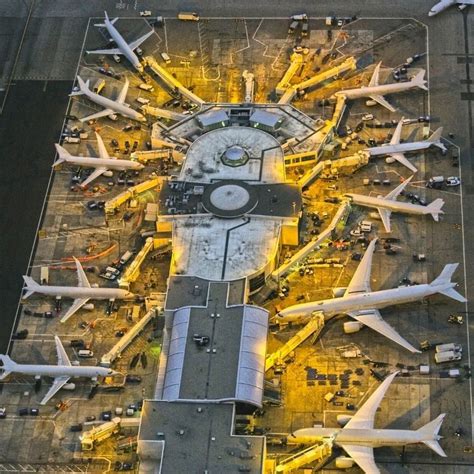 10 Busiest Airports In The United States