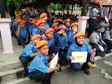 Pendaftaran kemasukan tahun 1 sesi 2021. Pertandingan Kawad Kaki Badan Beruniform Sek Rendah Daerah ...
