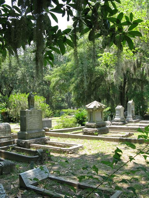 New bonaventure cemetery is where the many scenes with minerva the voodoo priestess are held. Winton House: Bonaventure - Savannah GA