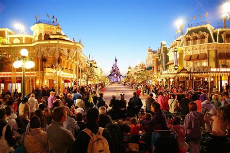 5 Reasons To Visit The Disneyland Resort In Paris Viral Rang