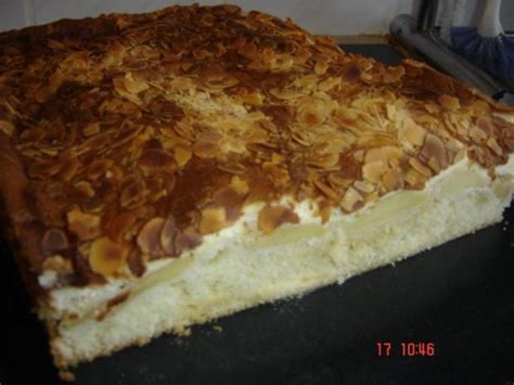 Tortendeckel aus dem tuch wickeln, mit einem scharfen messer 6x kreuzweise einschneiden (in der mitte einen kreis von etwa 3 cm ø freilassen, nicht einschneiden). Apfel- Mascarpone - Kuchen - Rezept mit Video - kochbar.de